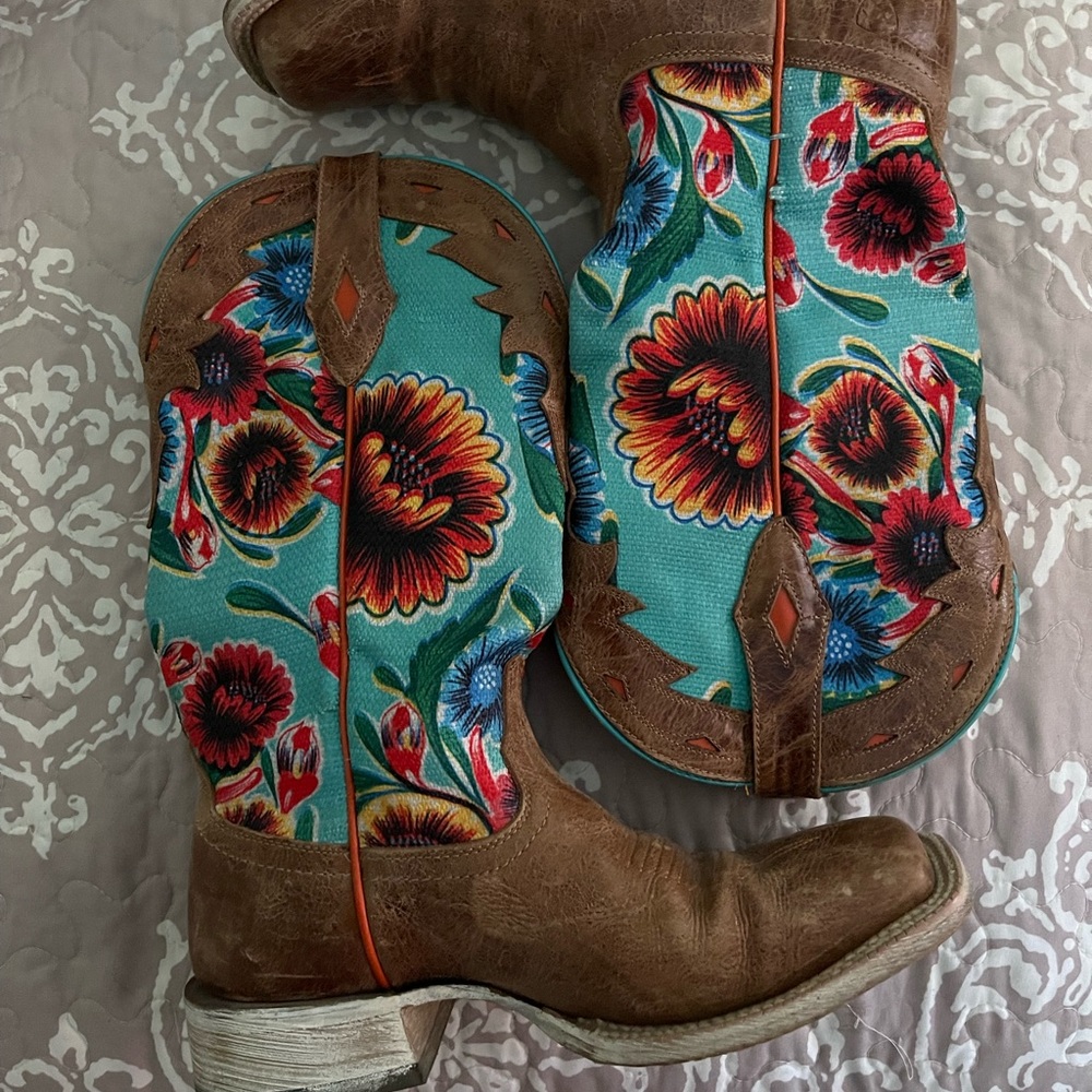 Ariat floral textile circuit champion cowgirl boots - square toe sunflower